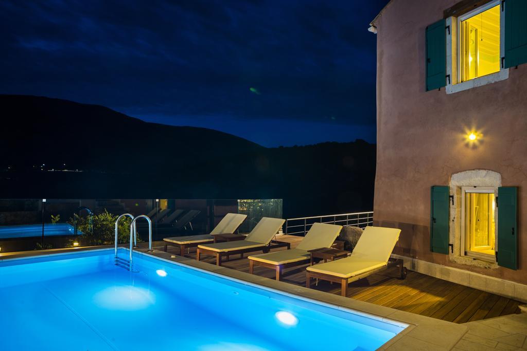 Iconic Villas - Villa Vada Agia Efimia Exterior photo